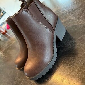 Elegant Brown Ankle Boots